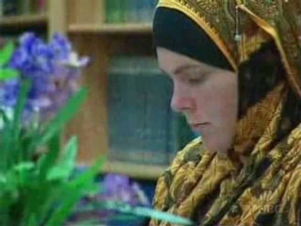 NBC NEWS  20000 Americans Convert To ISLAM Each Year !