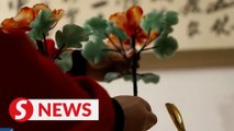 How to make a Chinese jade-carved bonsai tree