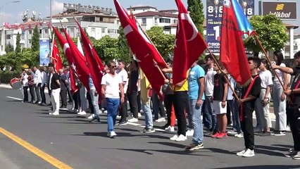 Répétition du Jour de la Victoire du 30 août à Elazig