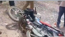 ललितपुर: दो बाइकों की आमने-सामने हुई भिड़ंत,दो लोग हुए खून से लाल