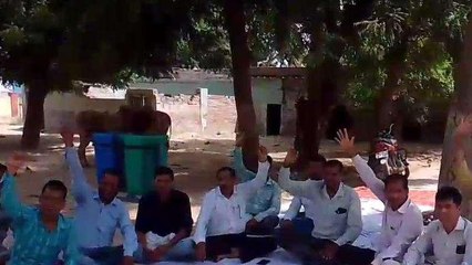 गंगानगर: धरने पर राजस्व सेवा परिषद के कर्मचारी, सरकार से समझौता लागू करने की मांग