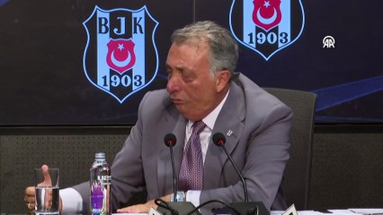 Скачать видео: İSTANBUL - Ahmet Nur Çebi, Beşiktaş gündemini değerlendirdi (9)