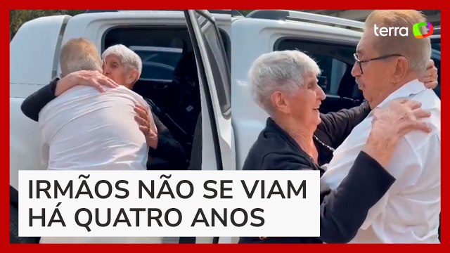 Reencontro emocionante de idoso com irmã de 94 anos comove internautas: 'Lindos'