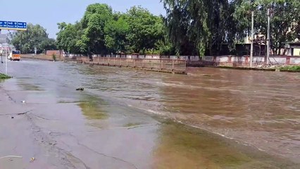 जलभराव से बाजार प्रभावित, व्यापारियों में छाई निराशा