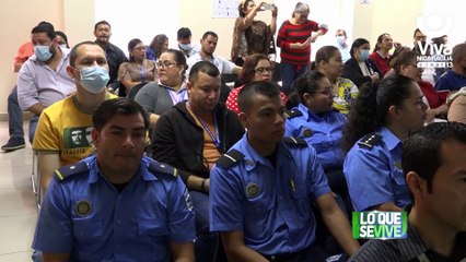 Joven que lesionó de una patada a un oficial de la Policía se enfrenta a la justicia