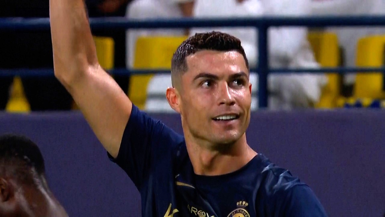 Cristiano Ronaldo does traditional Saudi dance goal celebration!   #ronaldo #cristianoronaldo #alnassr