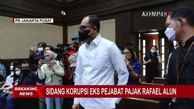 Detik-Detik Sidang Perdana Pencucian Uang Eks Pejabat Pajak Rafael Alun Trisambodo