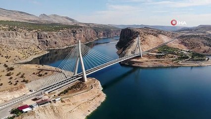 Nissibi Köprüsü'nden deprem sonrası 400 bin araç geçti