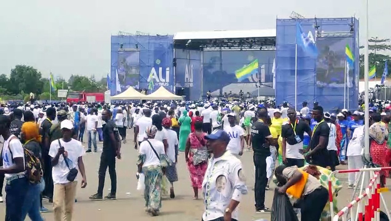 Soldaten in Gabun verkünden 'Ende des Regimes'