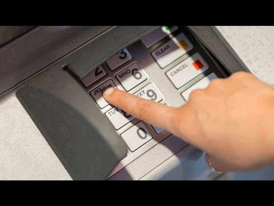 L’astuce imparable pour récupérer votre code de carte bancaire si vous l’avez oublié Vidéo