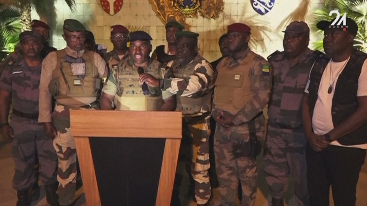 Soldaten in Gabun verkünden 'Ende des Regimes'
