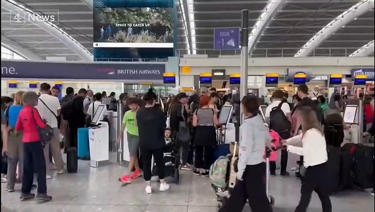 Le gouvernement britannique annonce une enquête administrative après une panne géante de contrôle aérien survenue lundi et perturbant le retour au Royaume-Uni de milliers de voyageurs