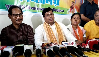 এবার মমতা বন্দ্যোপাধ্যায় রচিত 'নজরুল সঙ্গীত' বাজবে রাস্তার মোড়ে! খোঁচা সুকান্তর  | Oneindia Bengali