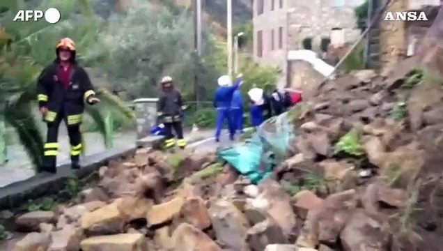 Vento, mareggiate e persino neve: il maltempo non lascia l'Italia