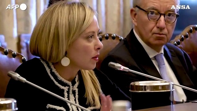 Manovra, governo al lavoro sui tagli. Landini a Meloni: Ci convochi