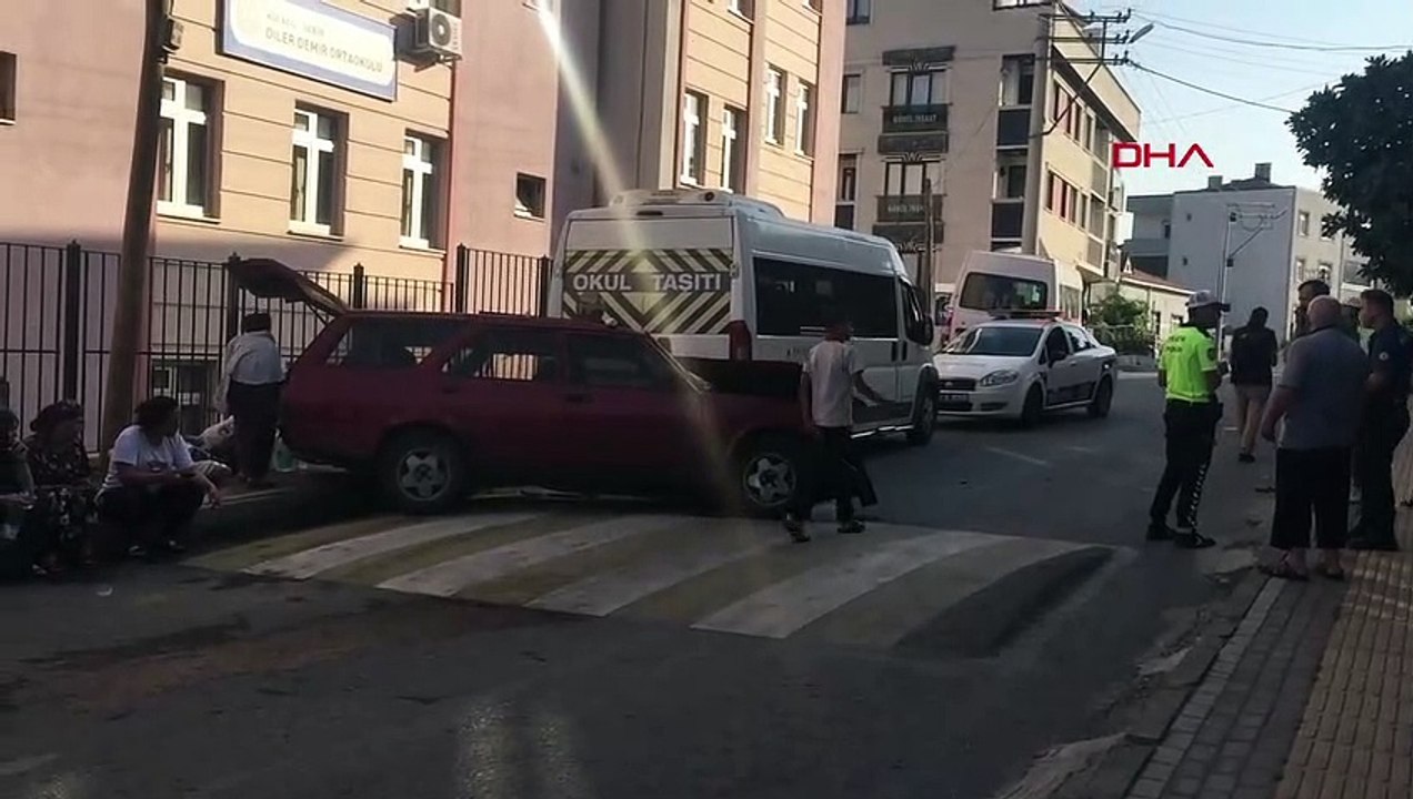 Une voiture dont les freins sont cassés a percuté un minibus à Gebze : 6 blessés
