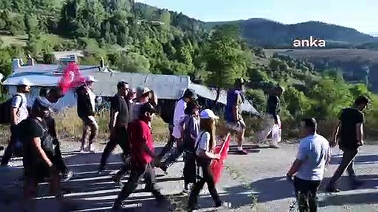 Ümit Özdağ'dan 30 Ağustos mesajı: Zaferi Recep Tayyip değil Atatürk ve TSK kazandı