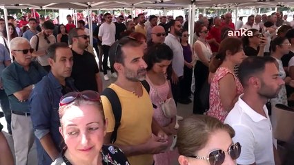 Vahap Seçer:  "Bizim Geldiğimiz Gelenek Umutsuzluğu Bilmez, Yenilgiyi Hiç Kabul Etmez"