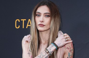 パリス・ジャクソン、父マイケルの誕生日を祝う投稿をしなかったことで批判された過去を明かす
