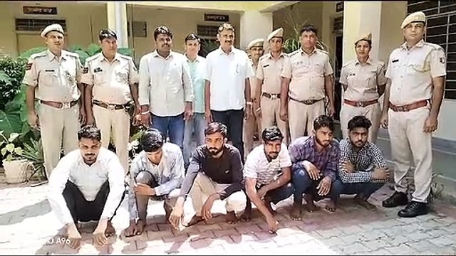 दौसा. डकैती की योजना बनाते छह बदमाशों को अवैध हथियारों सहित दबोचा