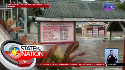 Ilang staff ng Bago City Hospital, sumakay sa lumang refrigerator para makatawid sa baha | SONA