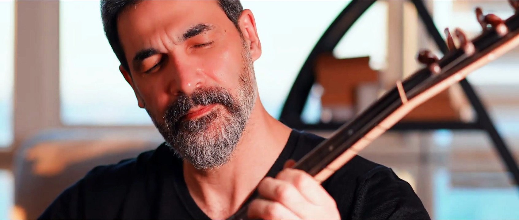 Uğur Işılak - Gözlerinden Tanırım (İLK KEZ - 2023)