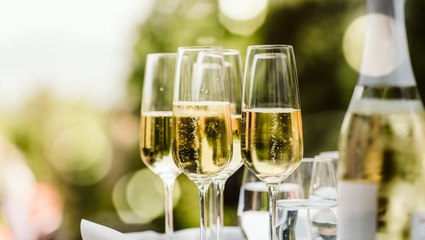 How to Enjoy Alcohol Without (Totally) Ruining Your Gut Health, According to RDs