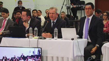 Tribunal en Colombia imputa a exjefe del ejército por asesinatos de civiles