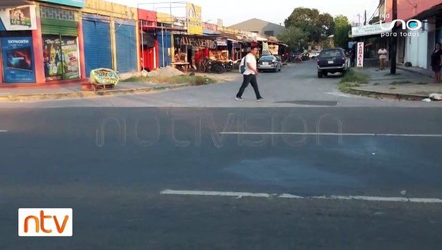 Dos estudiantes fueron arrollados por una motocicleta, uno de ellos está en estado crítico