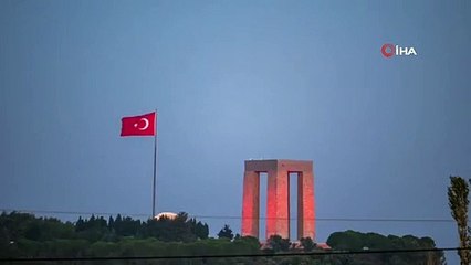 'Süper Mavi Ay' Şehitler Abidesi'yle görsel şölen oluşturdu