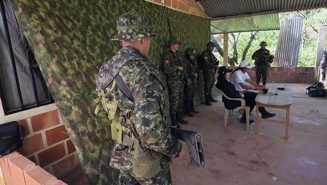 Jefe de disidencias FARC condiciona diálogos de paz con gobierno de Colombia