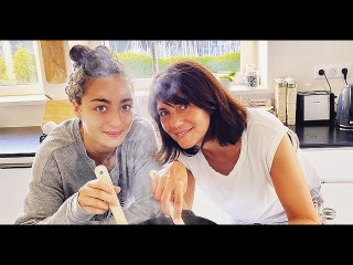 Estelle Denis : découvrez sa fille Victoire, une vraie beauté et son sosie