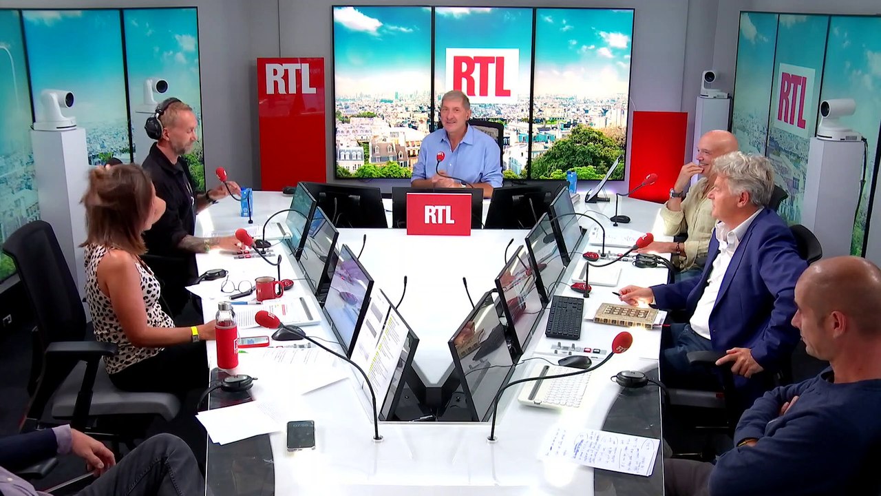 Macron et les chefs de partis : "Un diner de fonds avec 11 Jacques Villeret en face du Président"