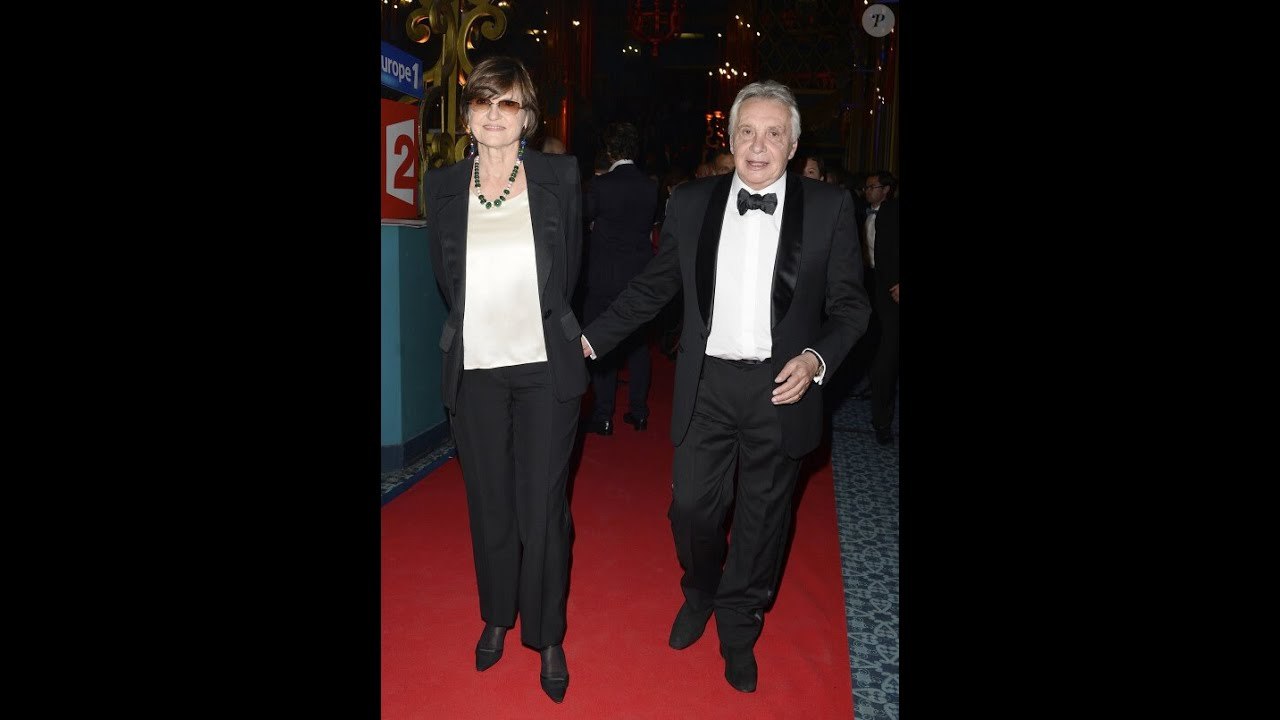 "Je n'ai pas pu sortir de chez moi" : Michel Sardou raconte son été catastrophique en Normandie