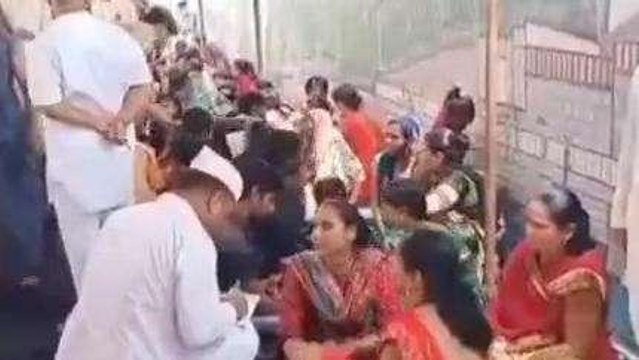 उज्जैन: भैरवगढ़ जेल पहुंचकर बहनों ने भाइयों की कलाई पर बांधा रक्षा सूत्र