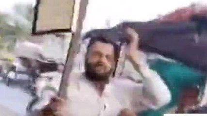 ब्लैकमेलिंग के आरोप में जिला कार्य समिति सदस्य की लगाई पिटाई, वीडियो वायरल