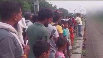 BREAKING: ट्रेन की चपेट में आने से वृद्ध व्यक्ति की दर्दनाक मौत, शव की नहीं हुई पहचान