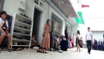 Her gün 300 kişi 'muska' için sıraya giriyor! Yeşil 250, beyaz 500 lira