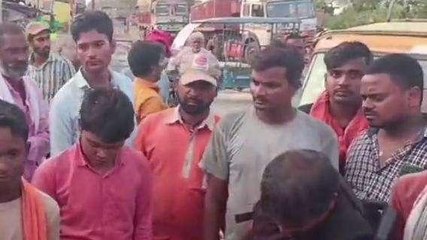 हमीरपुर: तेज रफ़्तार ऑटो नियंत्रित होकर पलटी,आधा दर्जन यात्री खून से लाल