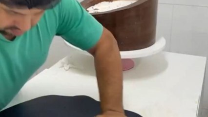 Talented couple teams up to create a gorgeously-detailed 4-in-1 cake