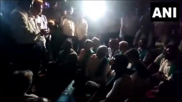 Karnataka farmers protest overnight over release of Cauvery water