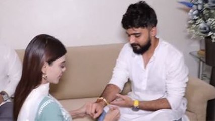 Download Video: Raksha Bandhan 2023 :  Sherlyn Chopra Adil Khan को Rakhi बांधने पर Troll, Video Viral | Boldsky