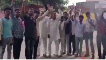 बांसवाड़ा: ग्रामीणों ने बस स्‍टेड पर टायर जलाकर क्‍यो किया विरोध प्रदर्शन, देखिए खबर