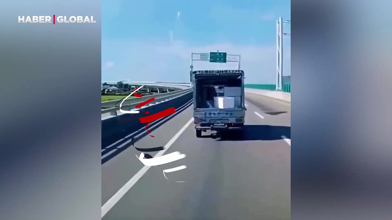 Eşi benzeri görülmemiş olay: Milyonda bir ihtimal gerçekleşti, otomobilden düşüp...