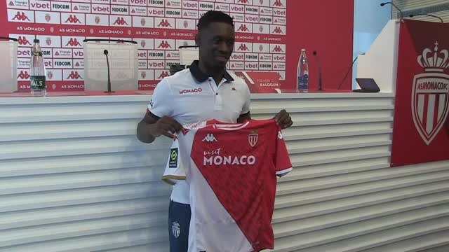 Monaco - Balogun pose avec ses nouvelles couleurs