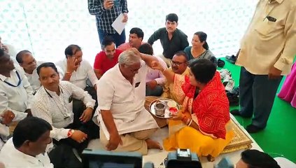 स्वच्छता सैनिकों को बांधी राखी, लिया शहर को सुंदर रखने का वचन