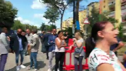 Meloni a Caivano, la rabbia dei residenti: "Il reddito di cittadinanza d? dignit?"