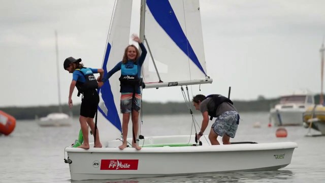 Fédération Française de Voile - FFVoile 2023 / Louez votre dériveur et profitez des joies de la navigation !