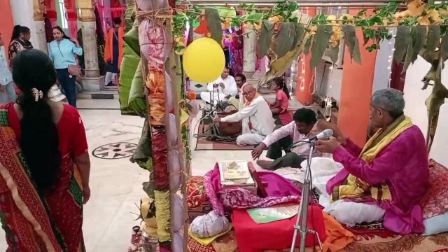 Video Story: कजली तीज को भगवान के लिए डाला गया सावन मास का झूला