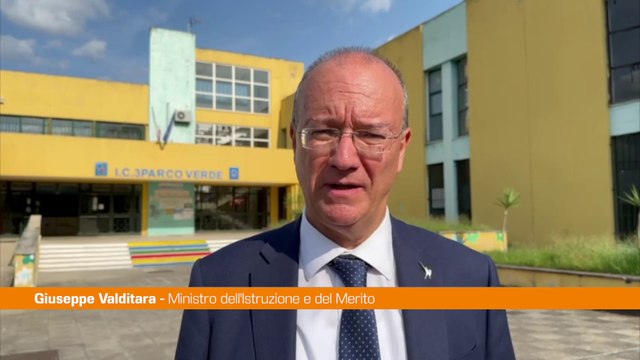 Valditara a Caivano Vogliamo dare futuro e opportunità ai giovani